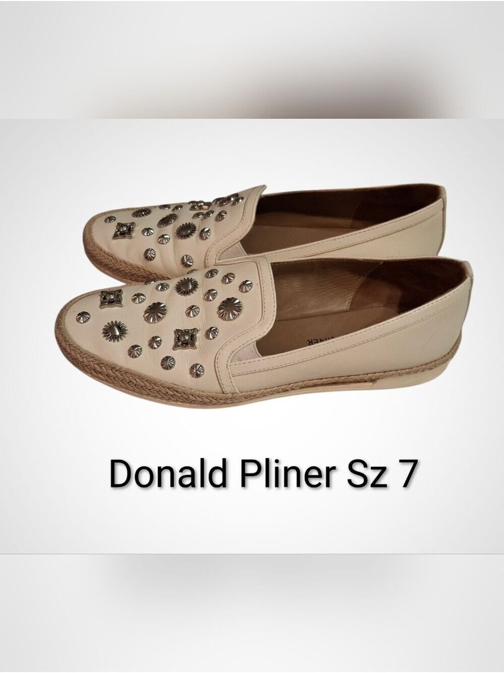 Donald Pliner White Studded leather Espadrilles slip-on Sz 7